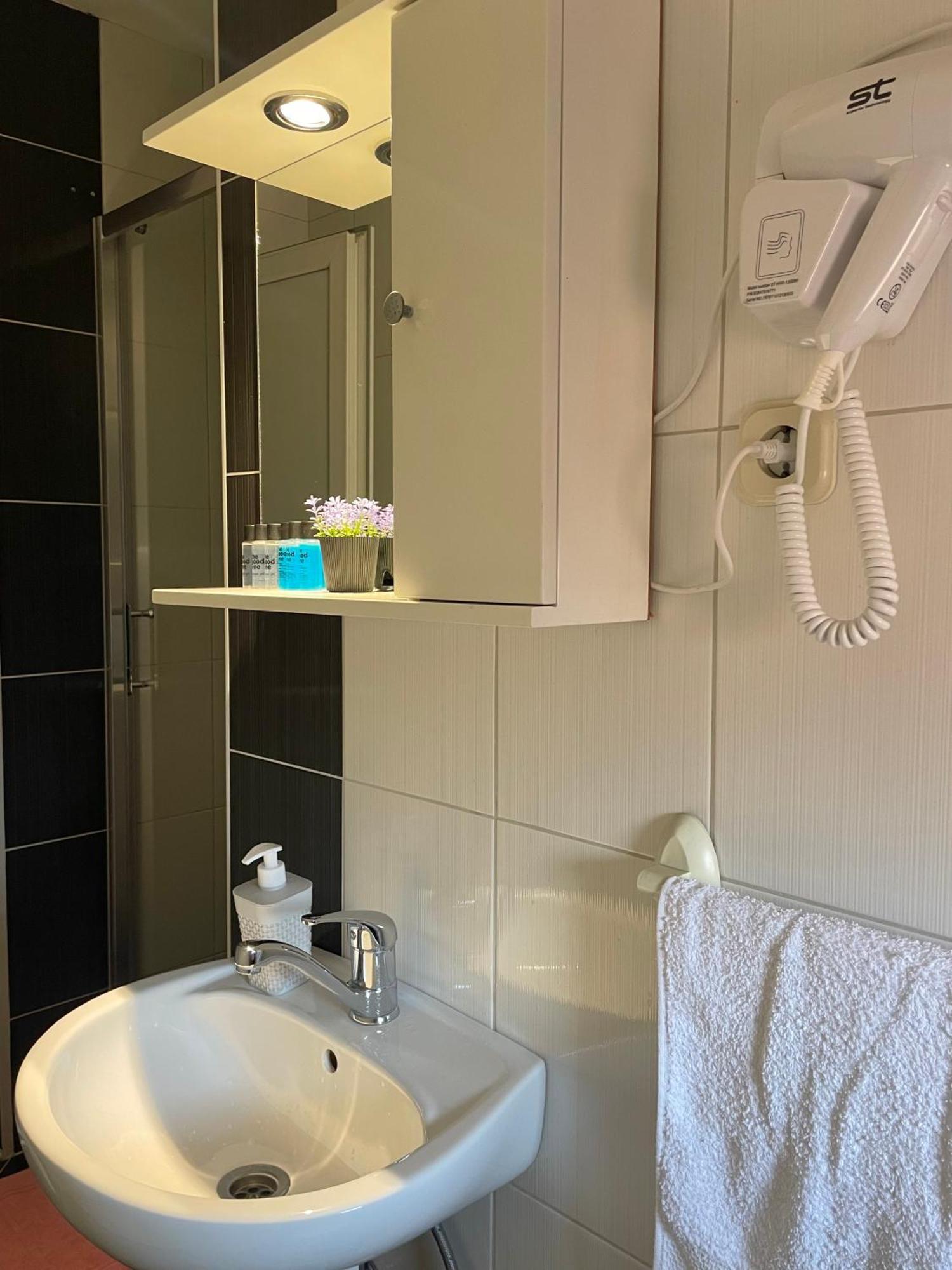 Apartments Serafimoski Ohrid Bagian luar foto